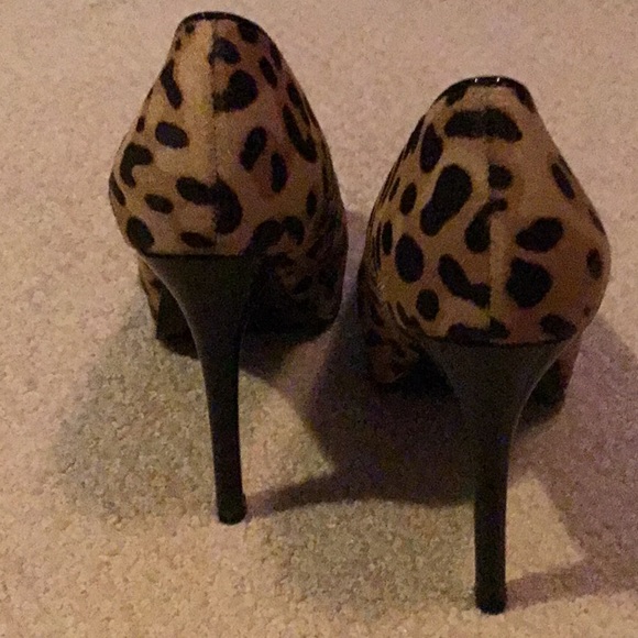 🍁ELEGANT Guess brn/blk pee-toe platform Sz7.5 - Picture 3 of 6